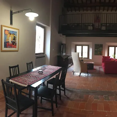 Holiday Apartment In Historical Palace Montepulciano Stazione Buitenkant foto