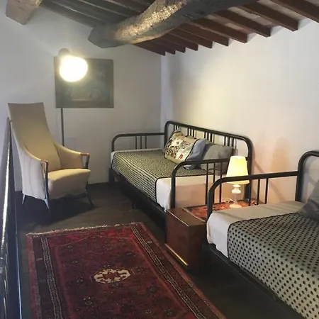 Holiday Apartment In Historical Palace Montepulciano Stazione Buitenkant foto
