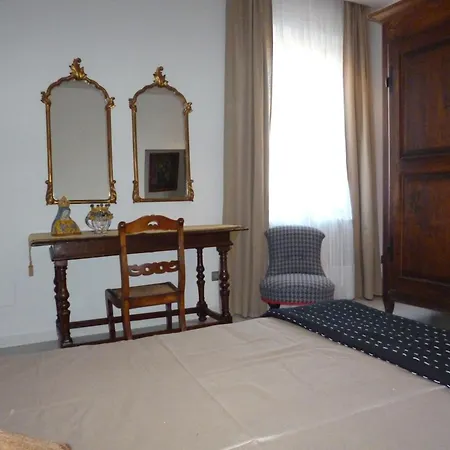 Holiday Apartment In Historical Palace Montepulciano Stazione Buitenkant foto
