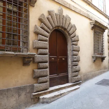 Holiday Apartment In Historical Palace Montepulciano Stazione Buitenkant foto