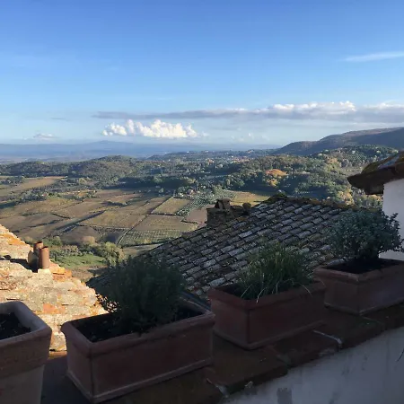 Holiday Apartment In Historical Palace Montepulciano Stazione Buitenkant foto