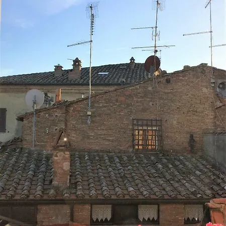 Holiday Apartment In Historical Palace Montepulciano Stazione Buitenkant foto