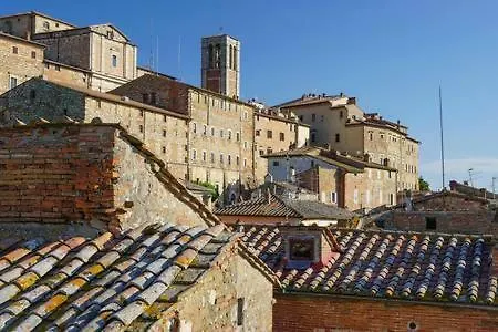 Holiday Apartment In Historical Palace Montepulciano Stazione Buitenkant foto